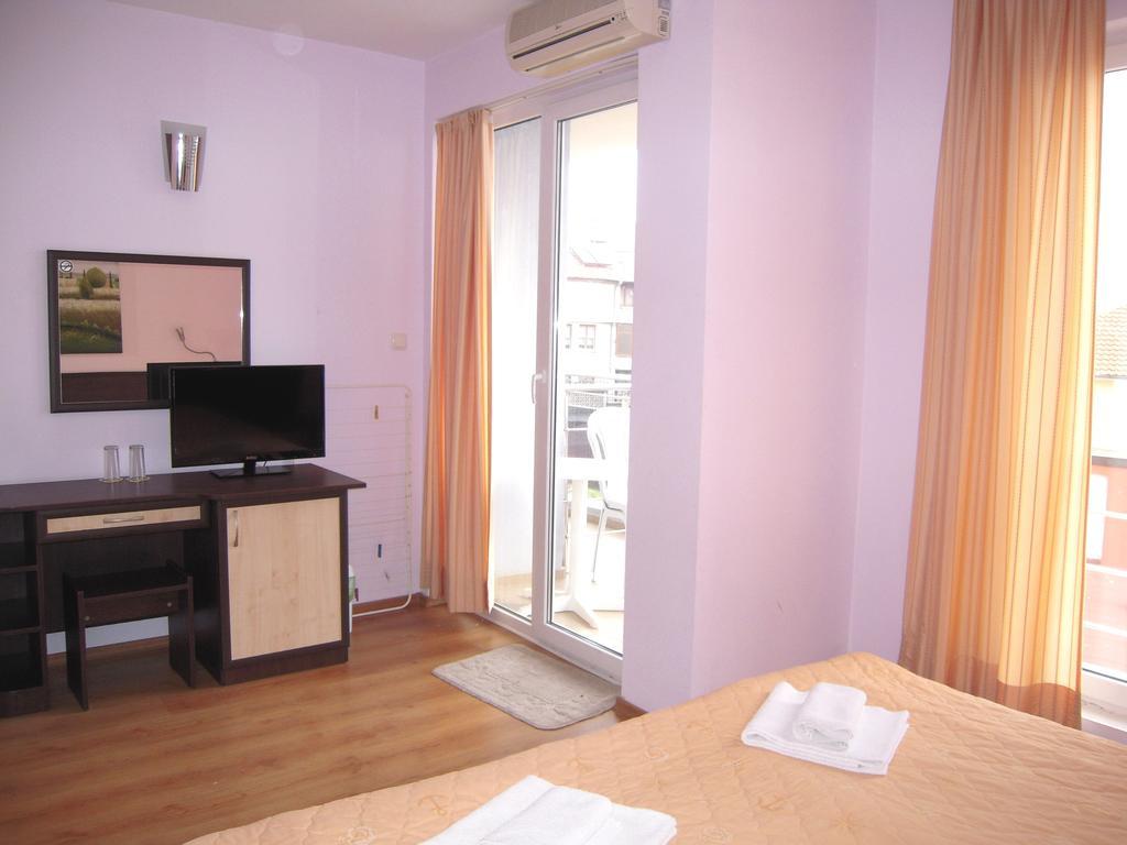 Bona Dea Club Hotel Święty Włas Pokój zdjęcie